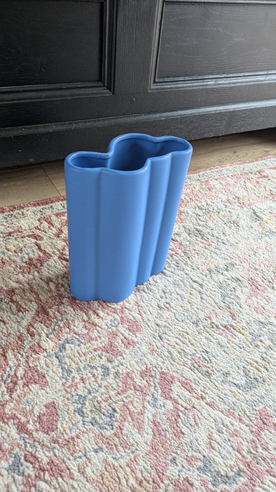 Nieuwe Hema vaas - Mooie blauwe aardewerk vaas, Blauw, Aardewerk of Porselein, Nieuw, Ophalen of Verzenden