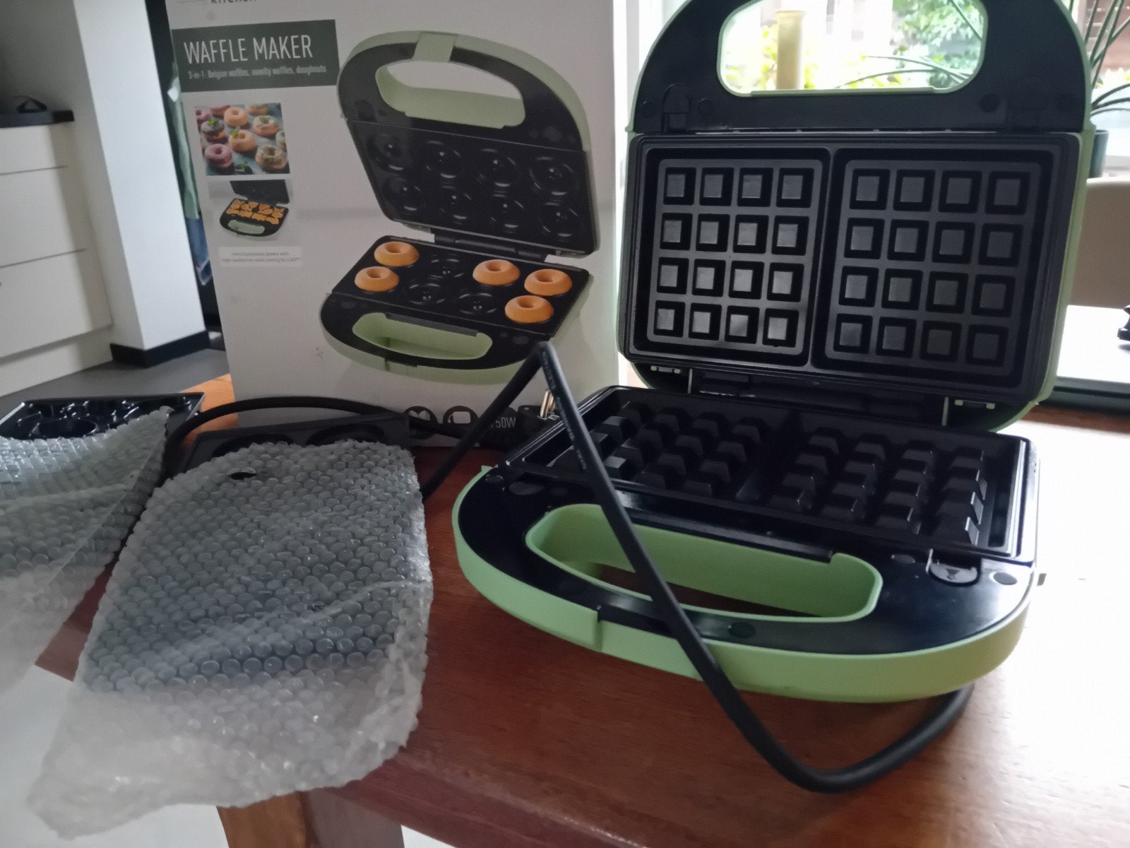 3-in-1 Wafel-, Donut- en Cake Pop Maker, Ophalen of Verzenden, Uitneembare platen, Zo goed als nieuw