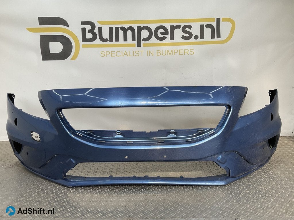 Bumper Volvo V40 RDesign R-Design kls pdc 12-19 31347085 Voo, Auto-onderdelen, Carrosserie en Plaatwerk, Bumper