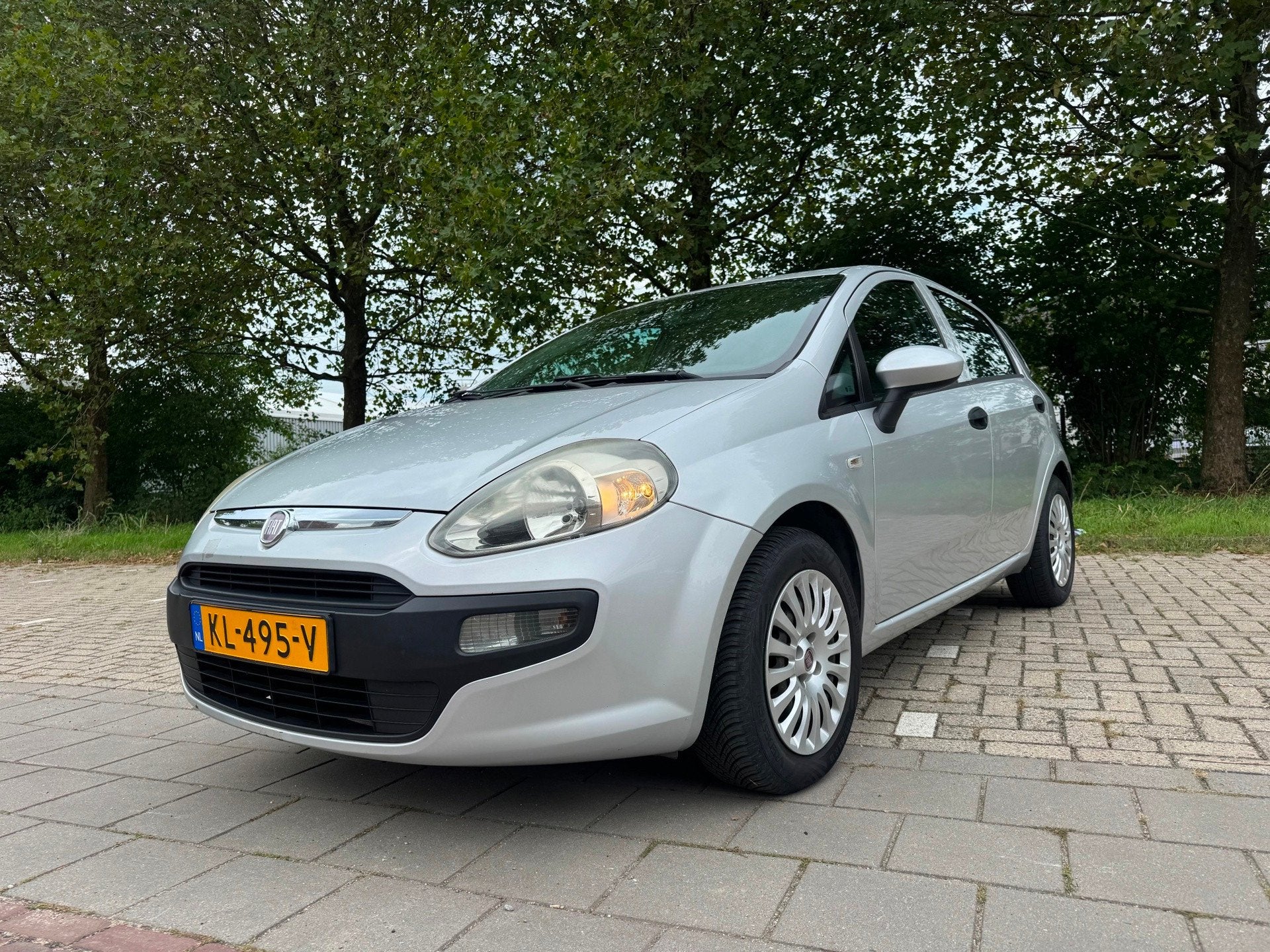 Fiat Punto Evo 1.2 Active, Voorwielaandrijving, 1242 cc, 4 cilinders, 400 kg