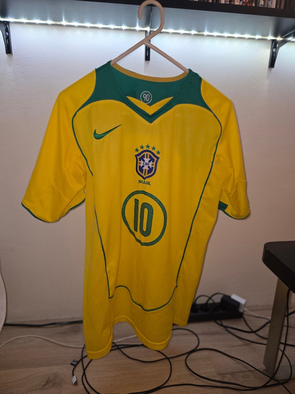 Brazilië thuisshirt 2006 Ronaldinho #10, Maat 52/54 (L), Geel, Nike, Ophalen of Verzenden