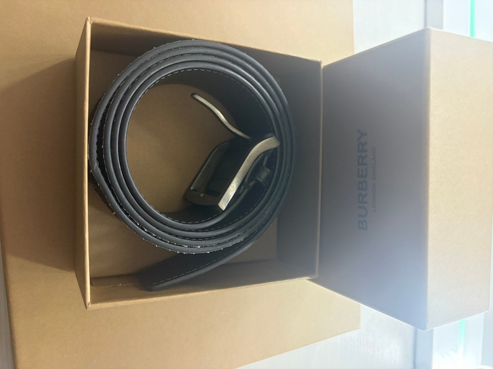 Burberry Riem Zwart Leer - 110 CM, Zo goed als nieuw, Riem of Ceintuur, Echt leder, Zwart