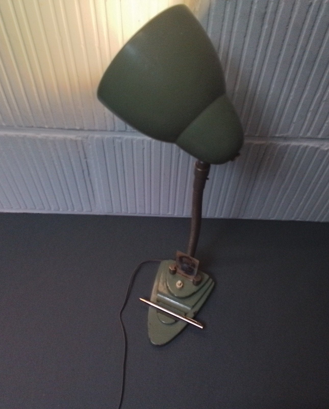Vintage Groene  bauhaus Bureaulamp met Flexibele Arm, Ophalen of Verzenden