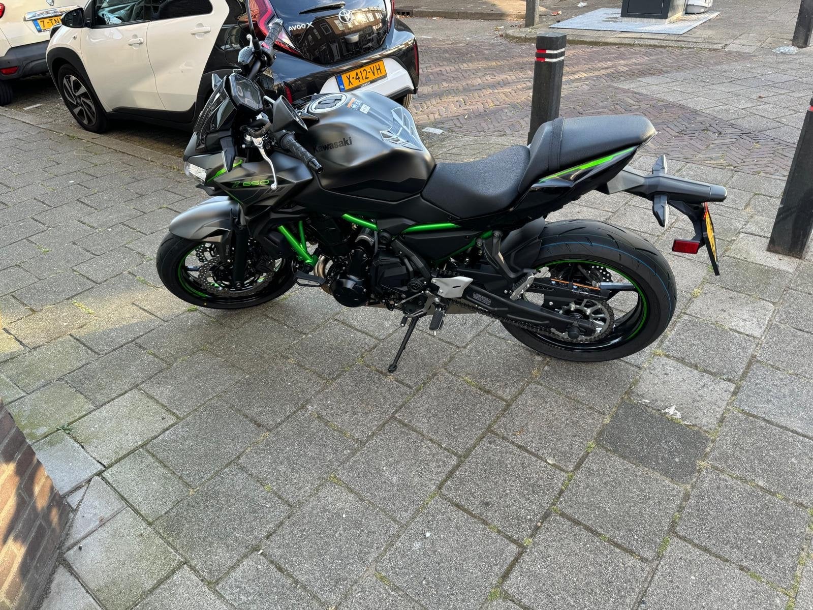 Kawasaki Z650 - Nieuwstaat, minder dan 200km!, 2 cilinders, Nieuw, Particulier, Meer dan 35 kW