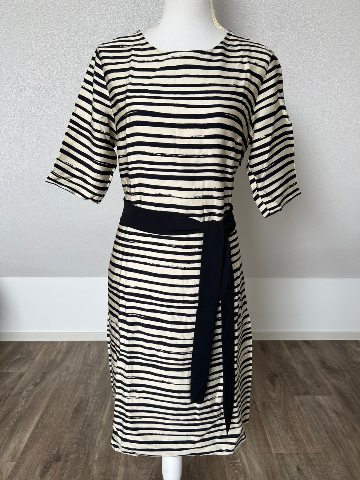 Jurk lilytime crème, zwart maat 38, Kleding | Dames, Maat 38/40 (M), Zwart, Ophalen of Verzenden, Zo goed als nieuw