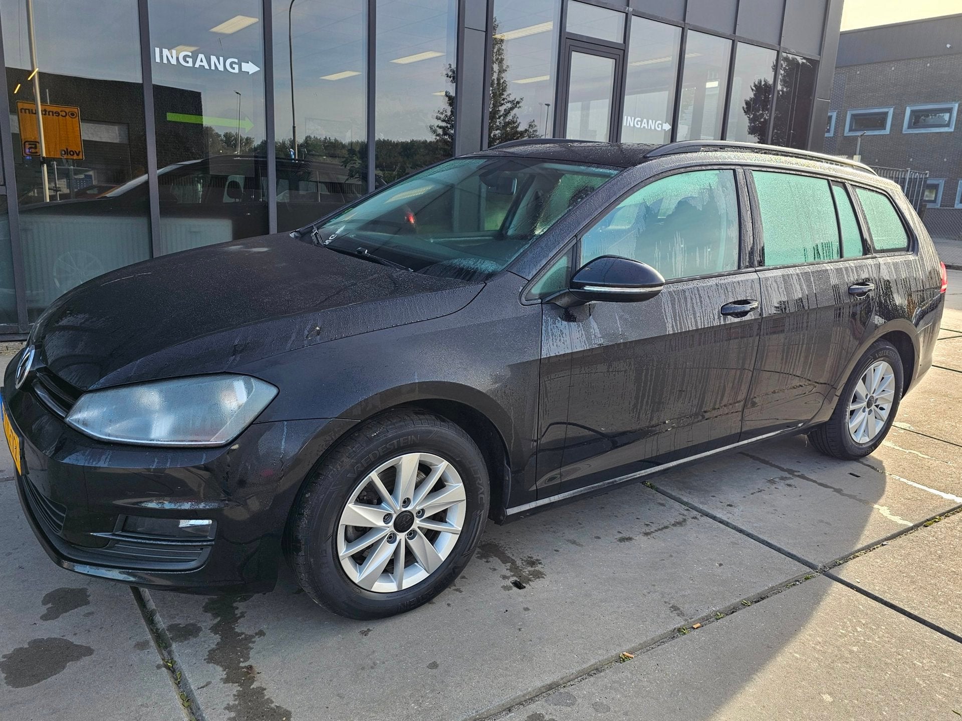 Volkswagen Golf Variant 1.6 TDI Comfortline BlueMotion, Voorwielaandrijving, Start-stop-systeem, Stof, Gebruikt