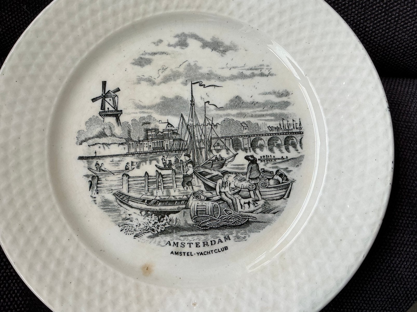 Bordje - Amsterdam - Amstel yacht club - Petrus Regout, Antiek en Kunst, Ophalen of Verzenden
