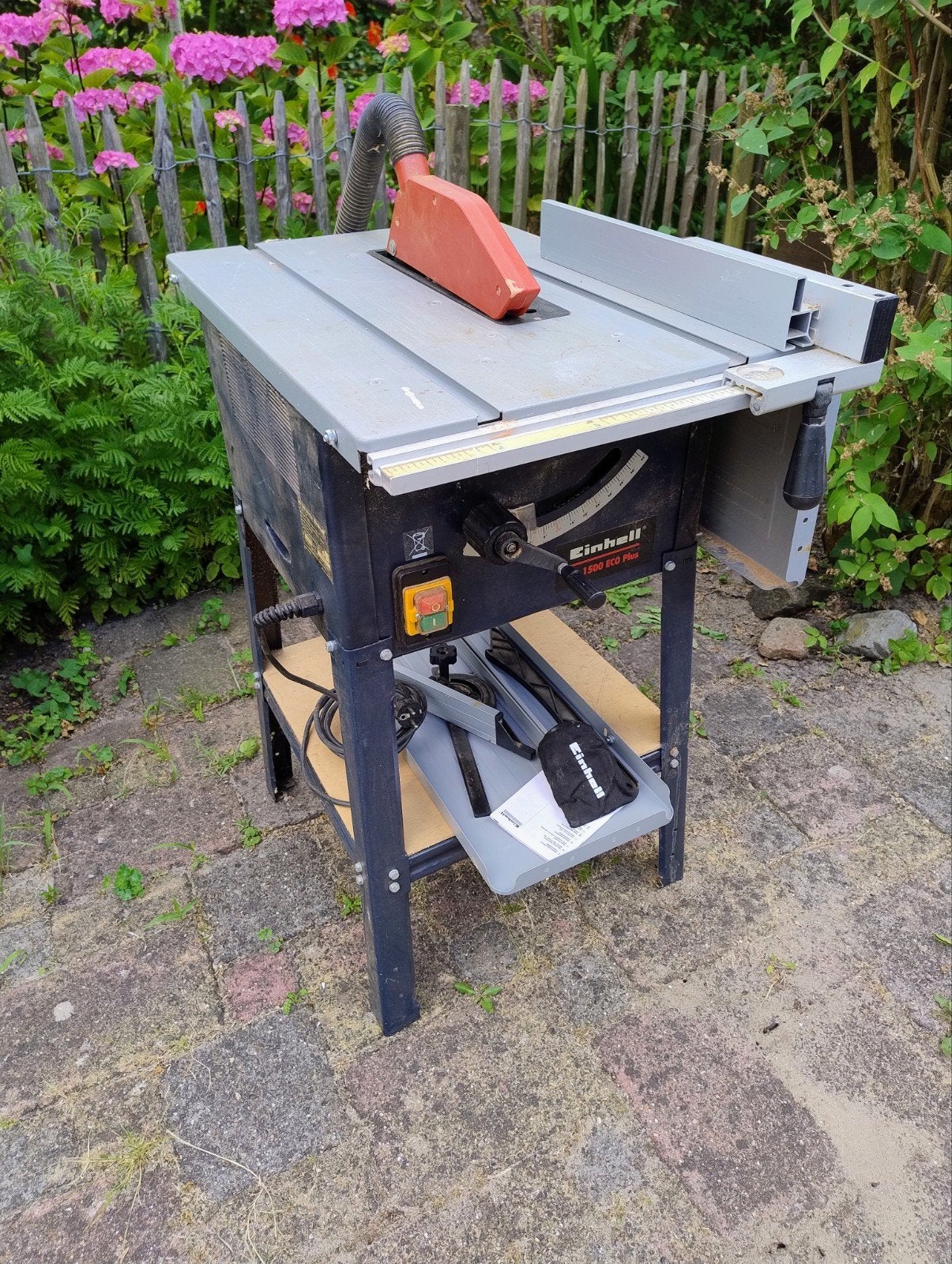 Einhell TKS 1500 ECO Plus Cirkelzaag Tafelmodel met Frame, Doe-het-zelf en Verbouw, Gereedschap | Zaagmachines, Gebruikt, Cirkelzaag