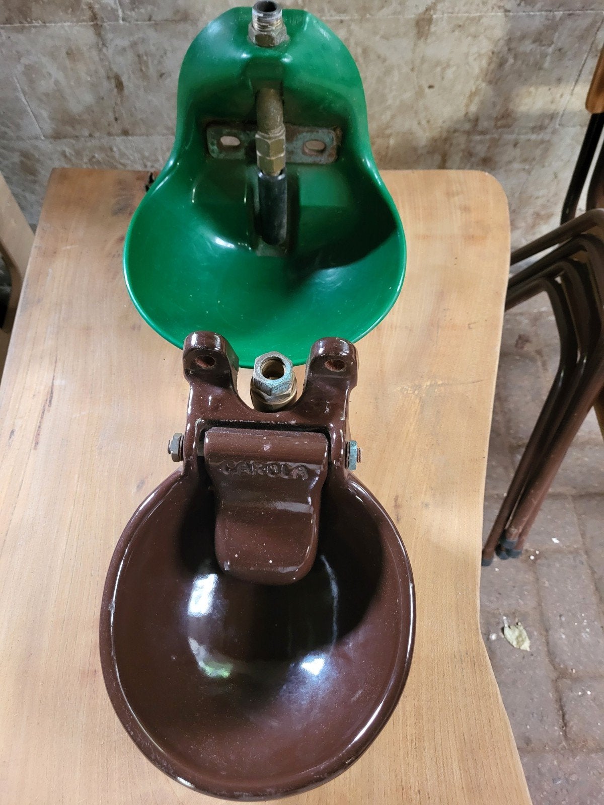 Drinkbakken, Ophalen