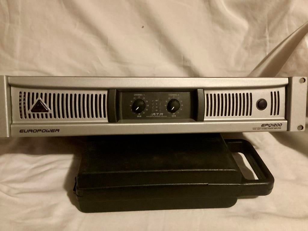 Behringer Europower EPQ1200 Eindversterker – 1200 Watt, Ophalen, Gebruikt, 1000 watt of meer, P.A.
