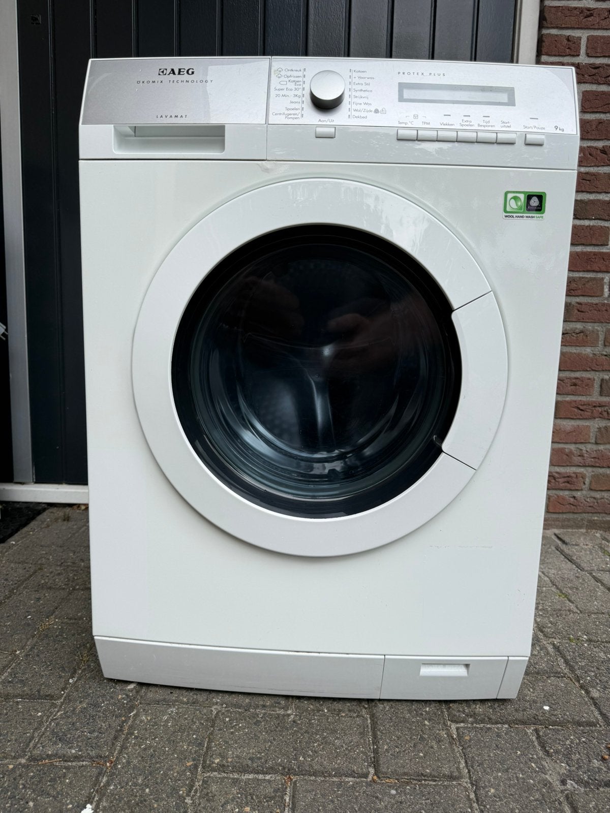 Aeg goedwerkende lavamat 9kg wasmachine, Ophalen, 8 tot 10 kg, 85 tot 90 cm, 1600 toeren of meer