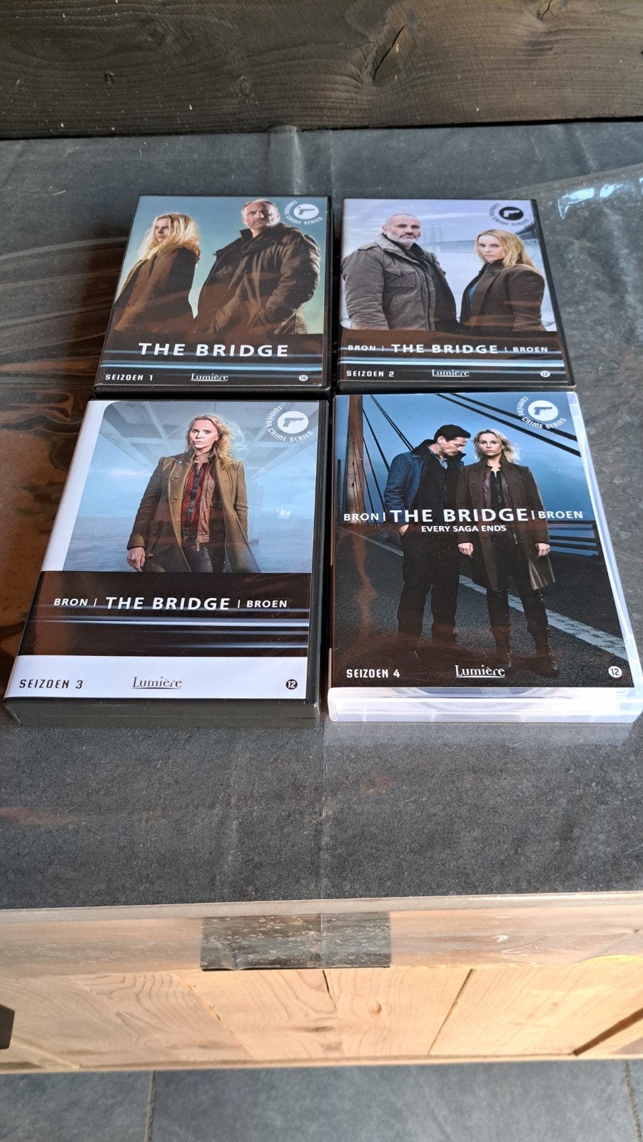 dvd box zgan, Ophalen, Zo goed als nieuw