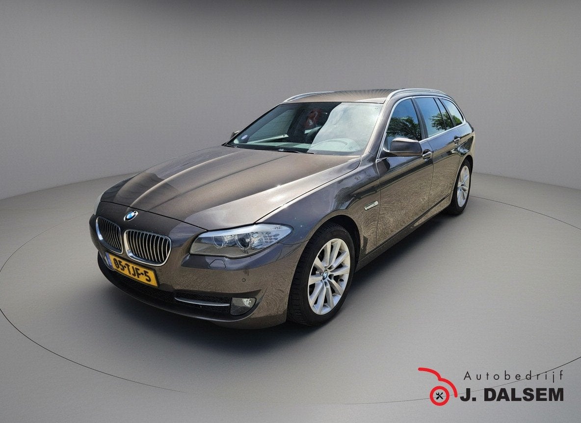 BMW 5 Serie Touring 520i High Executive (bj 2012, automaat), Auto's, Automaat, Euro 5, Achterwielaandrijving, 4 cilinders
