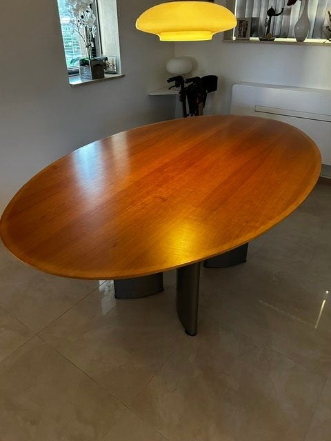 Te koop mooie eetkamertafel van Leolux., Ophalen, Gebruikt, 100 tot 150 cm, Teakhout