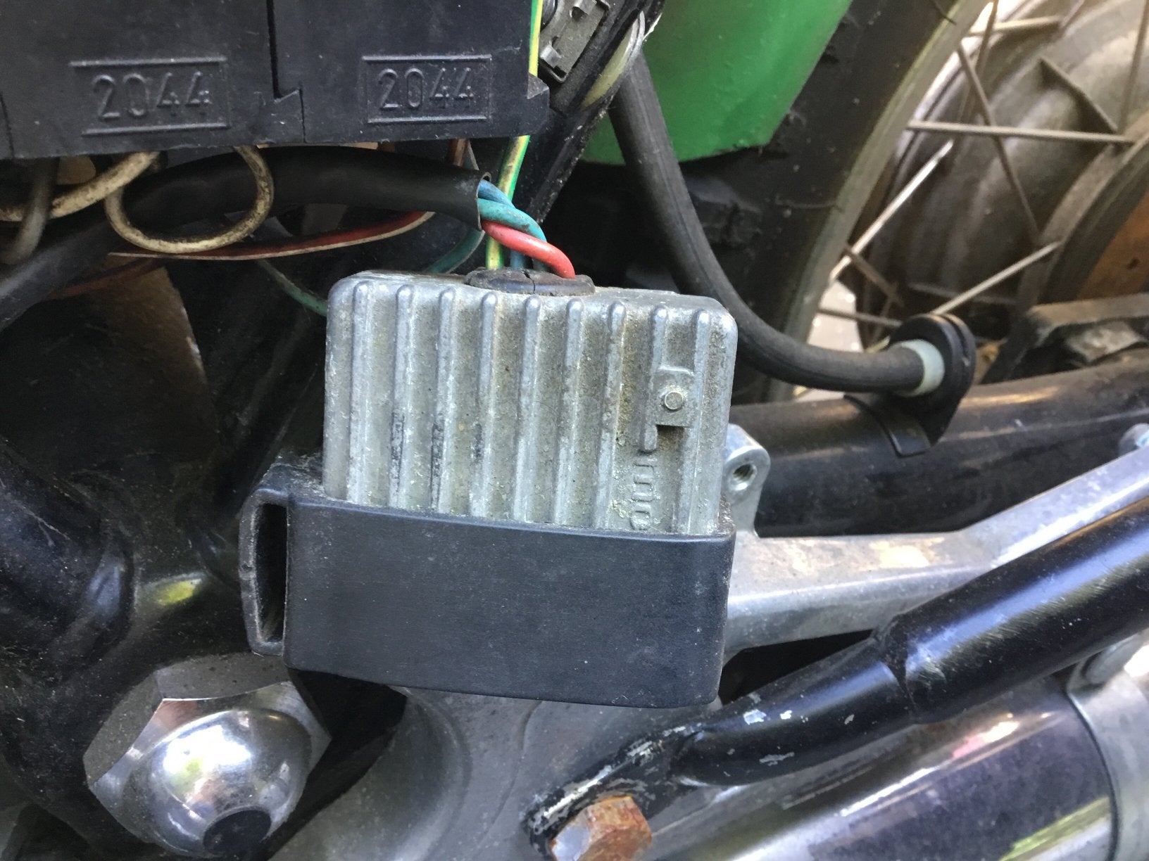 Moto Guzzi ontstekings module Motoplat gevraagd, Motoren, Ophalen of Verzenden