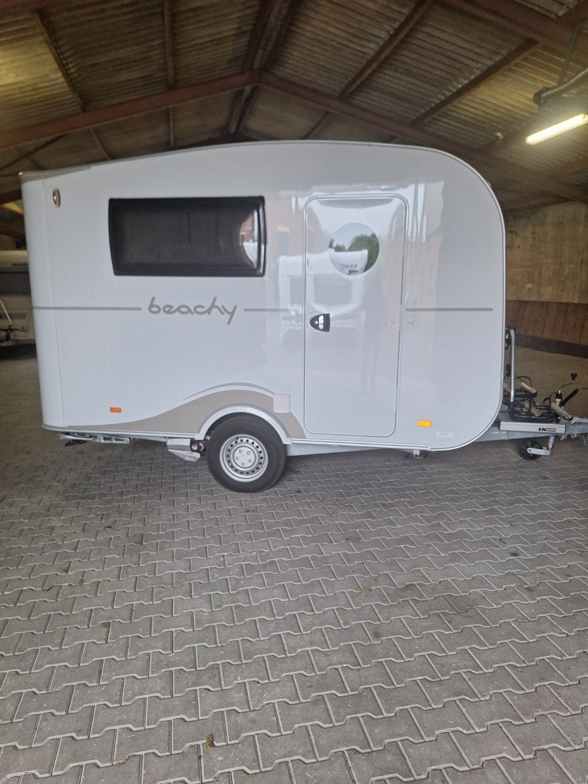 Hobby Beachy 360  bj 2023 met Dorema voortent en fietsendrag, Hobby, Tot en met 2, 750 - 1000 kg, Particulier