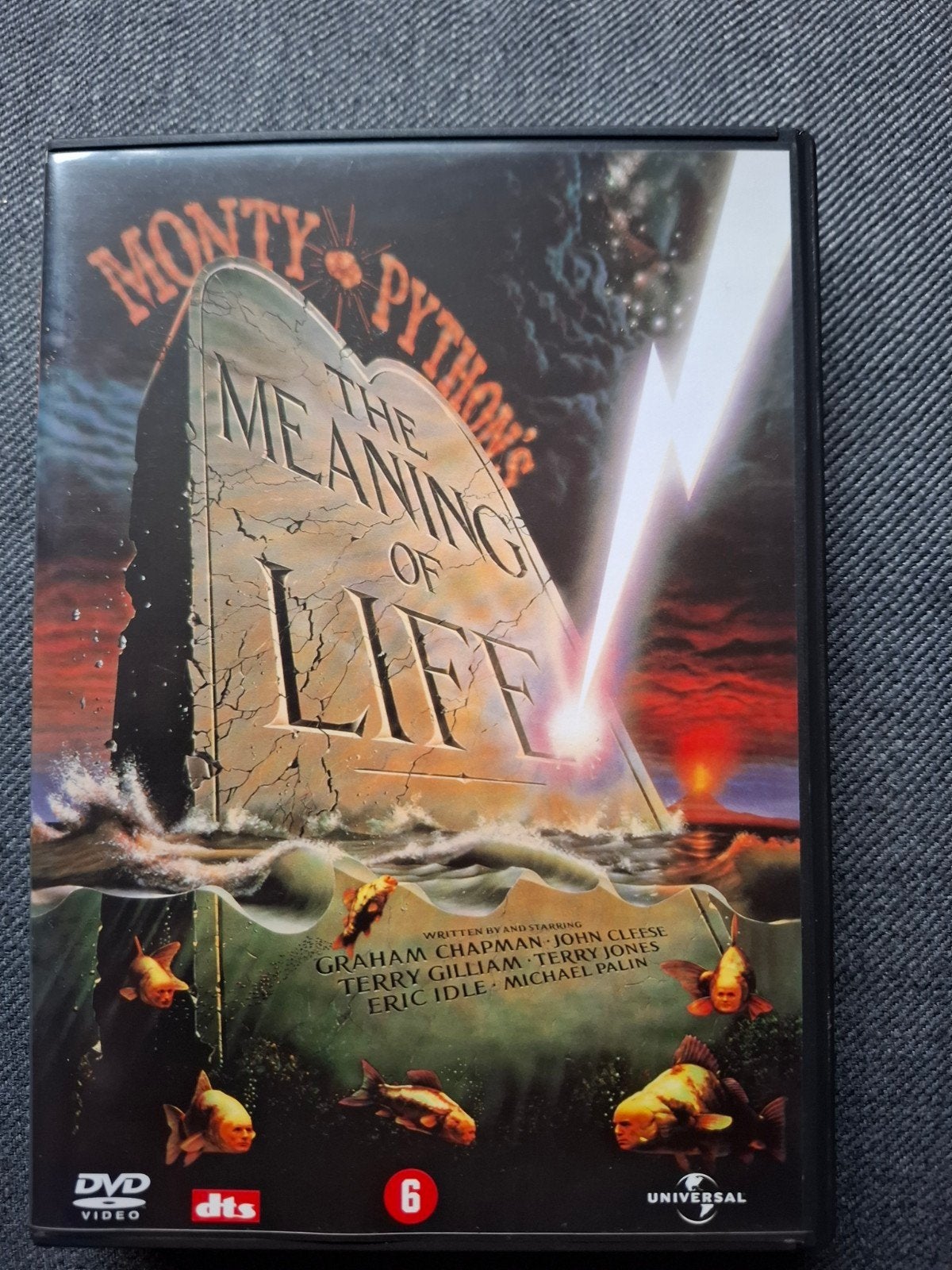 Monty Python's The Meaning of Life DVD, Ophalen of Verzenden, Vanaf 6 jaar, Britse komedie, Nederlands