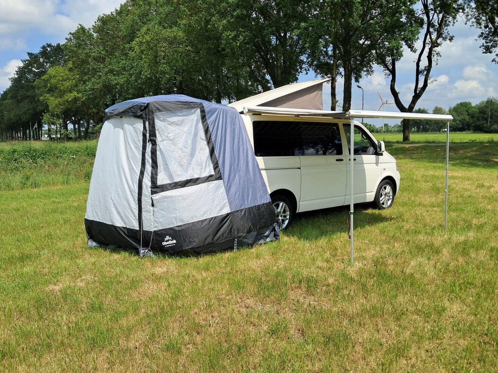 Volkswagen T5 Camperbus uit 2004 - Goed onderhouden, Caravans en Kamperen, Campers, Buscamper of Camperbus, Volkswagen, Tot en met 2