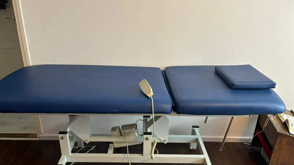 Elektrische massage tafel, Ophalen, Gebruikt, Massagetafel