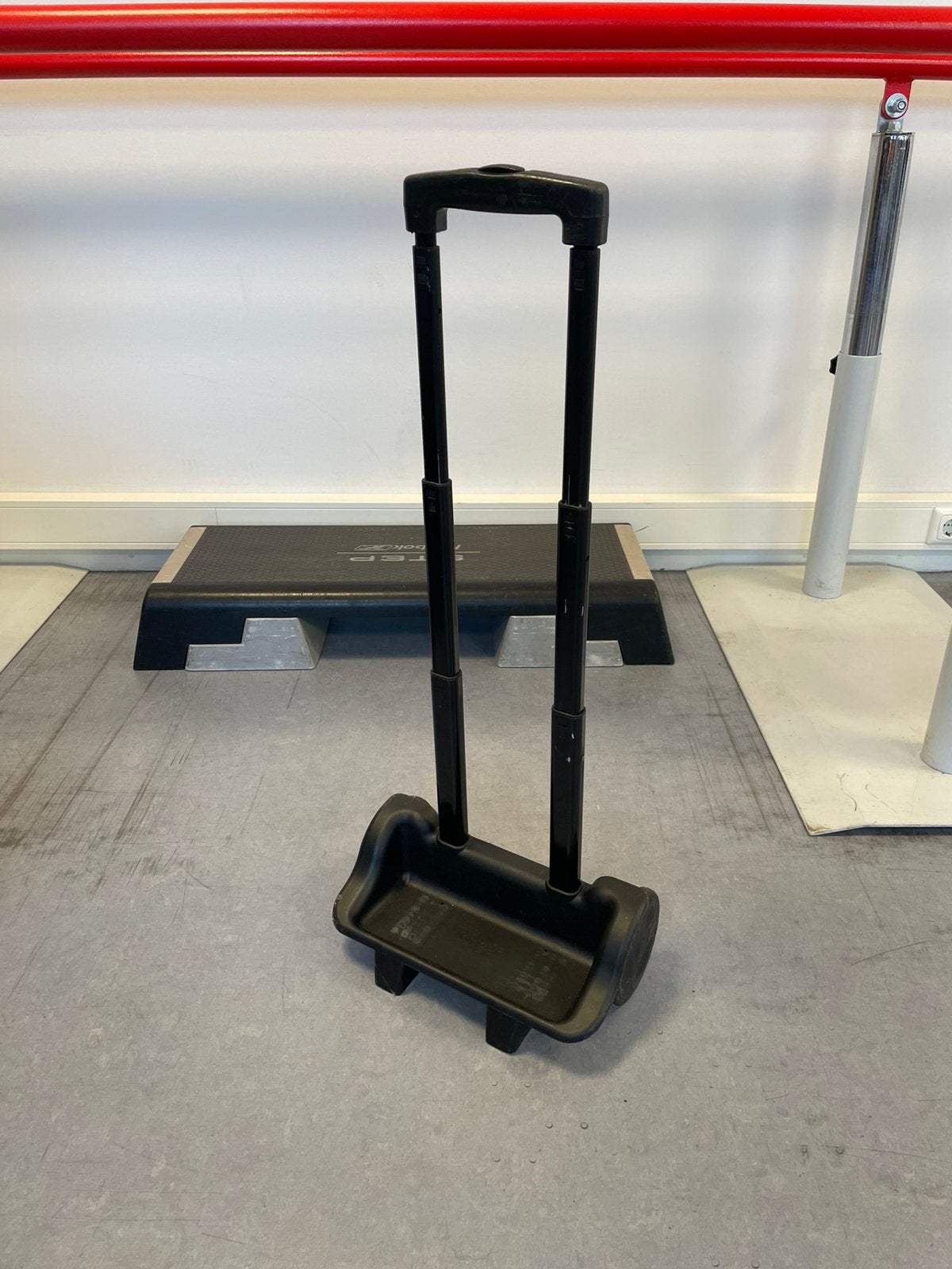 Inogen zuurstof concentrator trolly + oplader, Ophalen, Gebruikt
