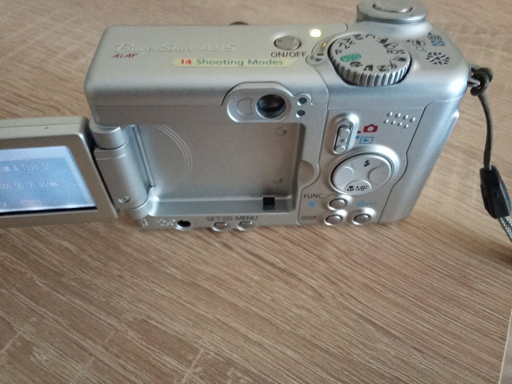 digitale foto camera, Canon, Ophalen of Verzenden, Zo goed als nieuw, Compactcamera