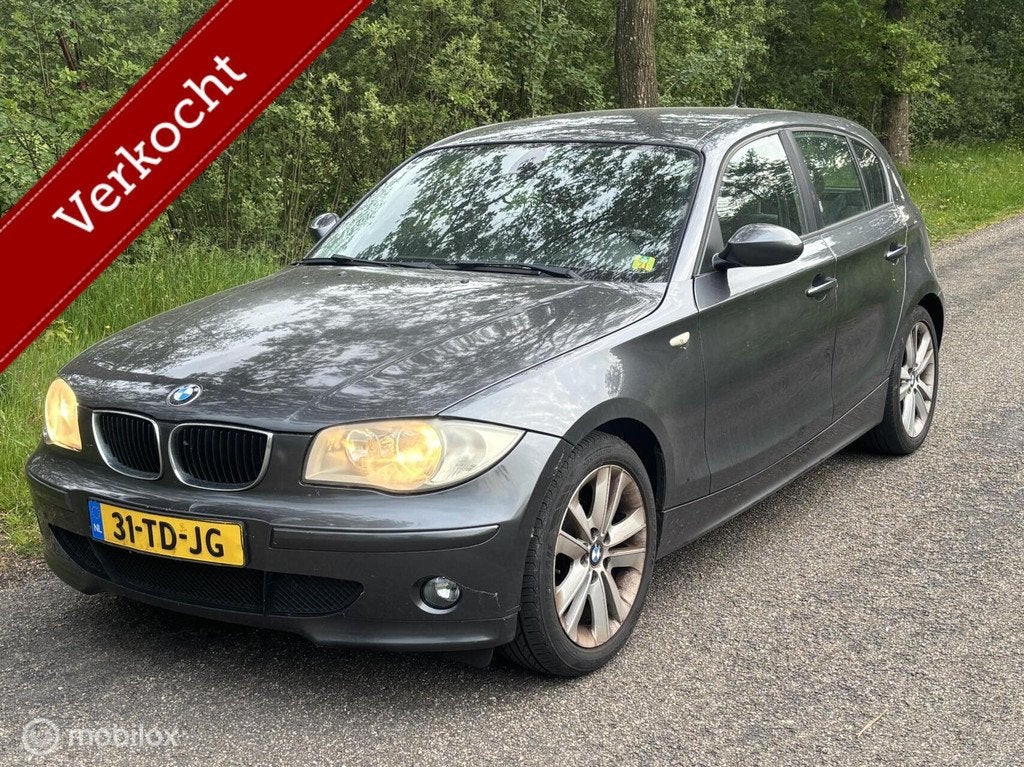 BMW 1-serie 116i Business Line | Handel/Export | Lees tekst, Auto's, Achterwielaandrijving, Gebruikt, 4 cilinders, 635 kg