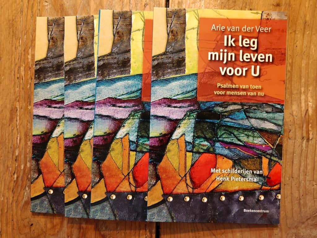 4 X Ik leg mijn leven voor U., Ophalen of Verzenden, Zo goed als nieuw