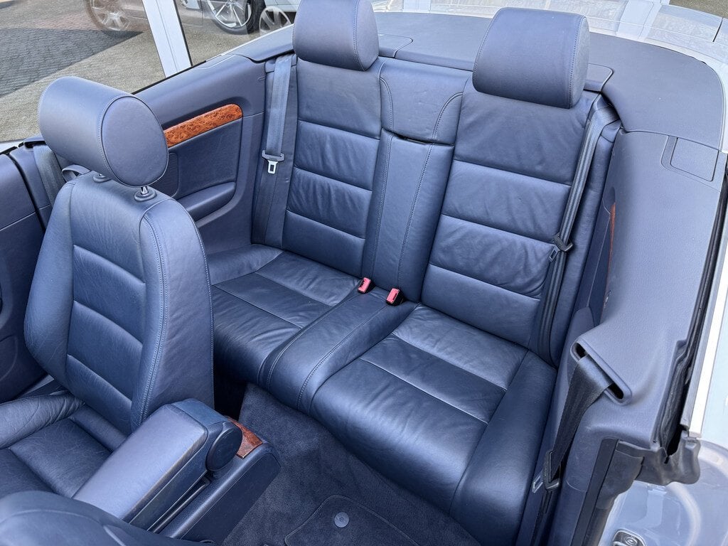 Foto 5 van Audi A4 Cabriolet 3.0 V6 | BTW auto | Youngtimer | Bose | Le