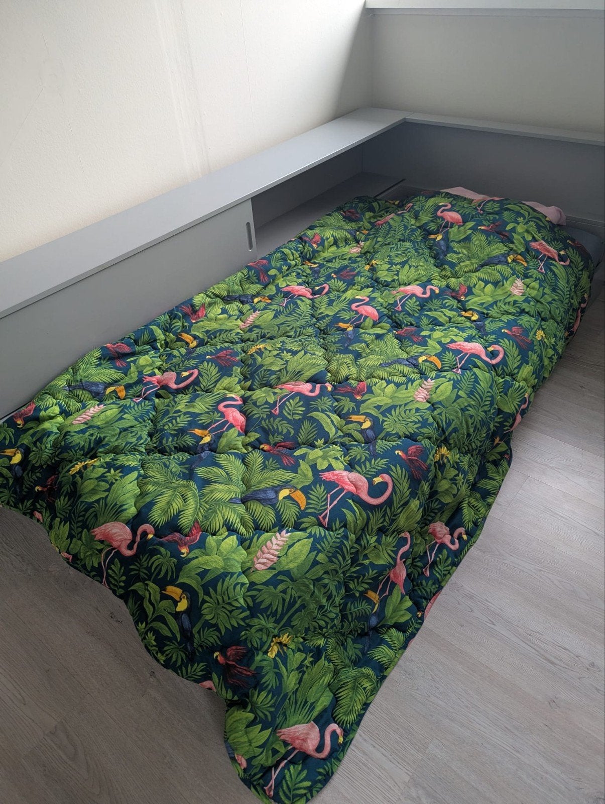 WOOOD Hoekbed - Grijs Eenpersoonsbed, Huis en Inrichting, Ophalen, Gebruikt, 90 cm, Eenpersoons