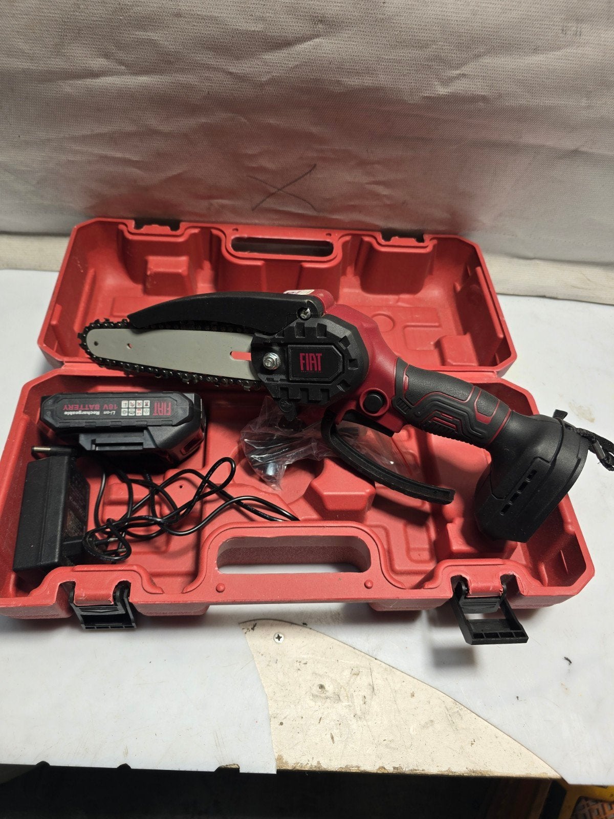 Accu mini kettingzaag set ook makita accu past, Tuin en Terras, Hand-tuingereedschap, Nieuw, Ophalen of Verzenden, N.v.t, N.v.t