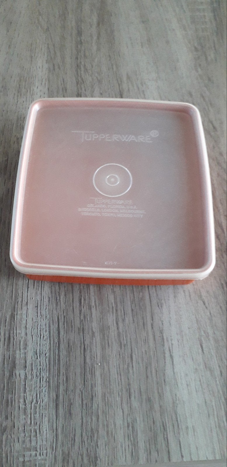 Tupperware Bewaardoos Oranje met Deksel, Huis en Inrichting, Gebruikt, Bewaardoos, Oranje, Ophalen of Verzenden