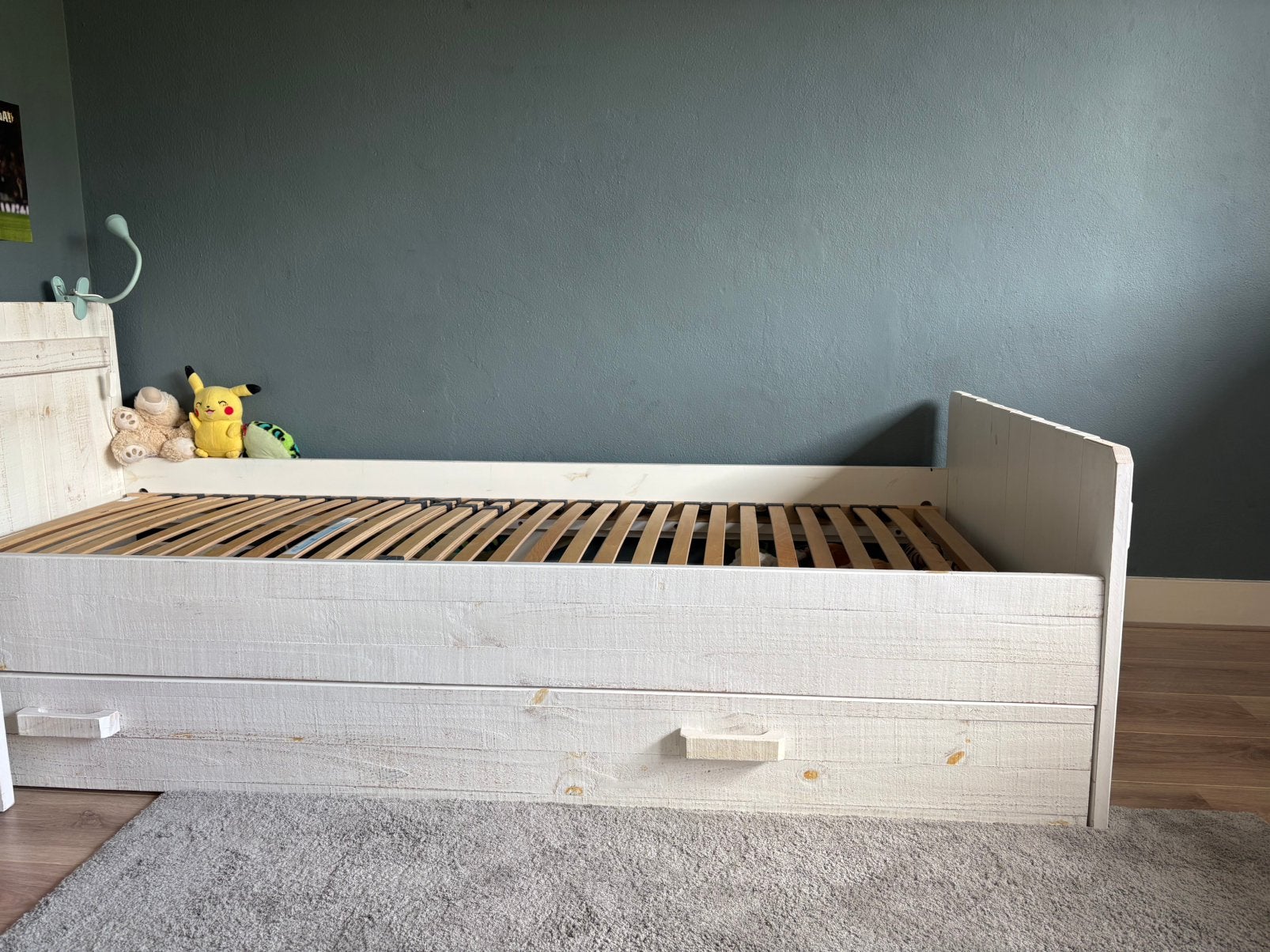 Eenpersoonsbed + nachtkastje - hout/wit, Kinderen en Baby's, Ophalen, Zo goed als nieuw, 180 cm of meer, 85 tot 100 cm