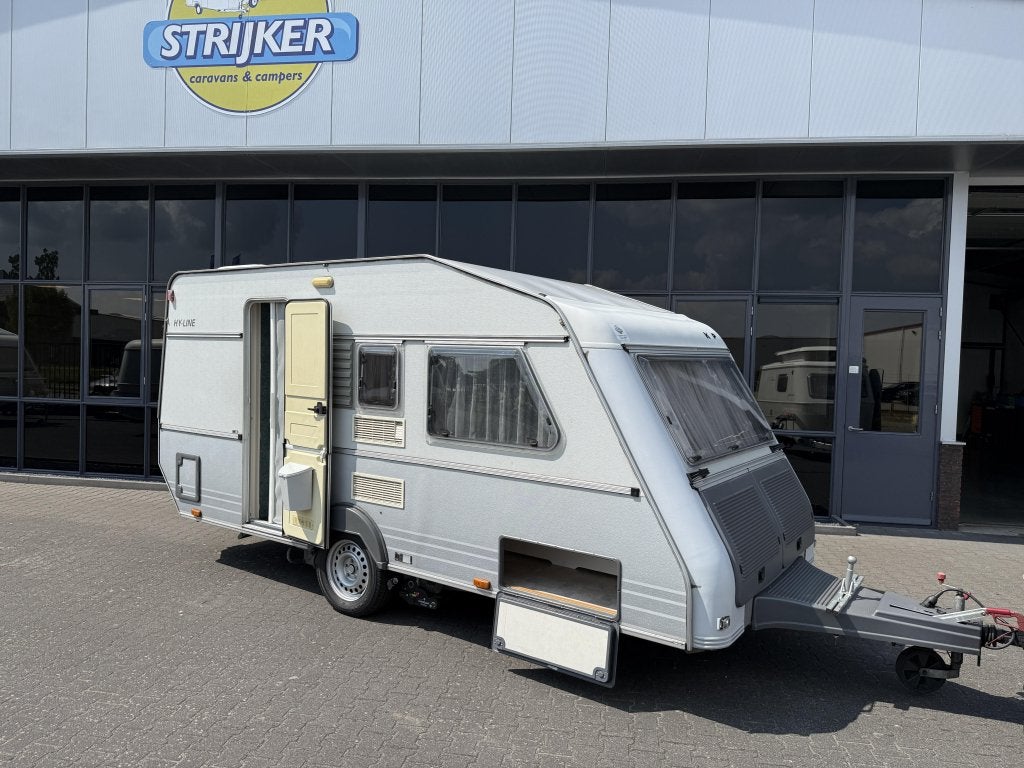 Kip Hy Line 44 TTZ + Boiler + Vloerverwaring # wintercaravan, Kip, Bedrijf, Treinzit, 750 - 1000 kg