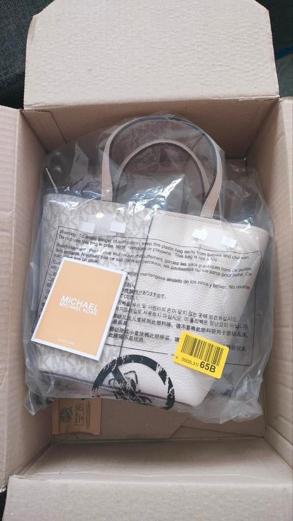 Nieuwe Michael Kors Fiona Small Tote, Sieraden, Tassen en Uiterlijk, Tassen | Damestassen, Ophalen of Verzenden, Nieuw, Beige