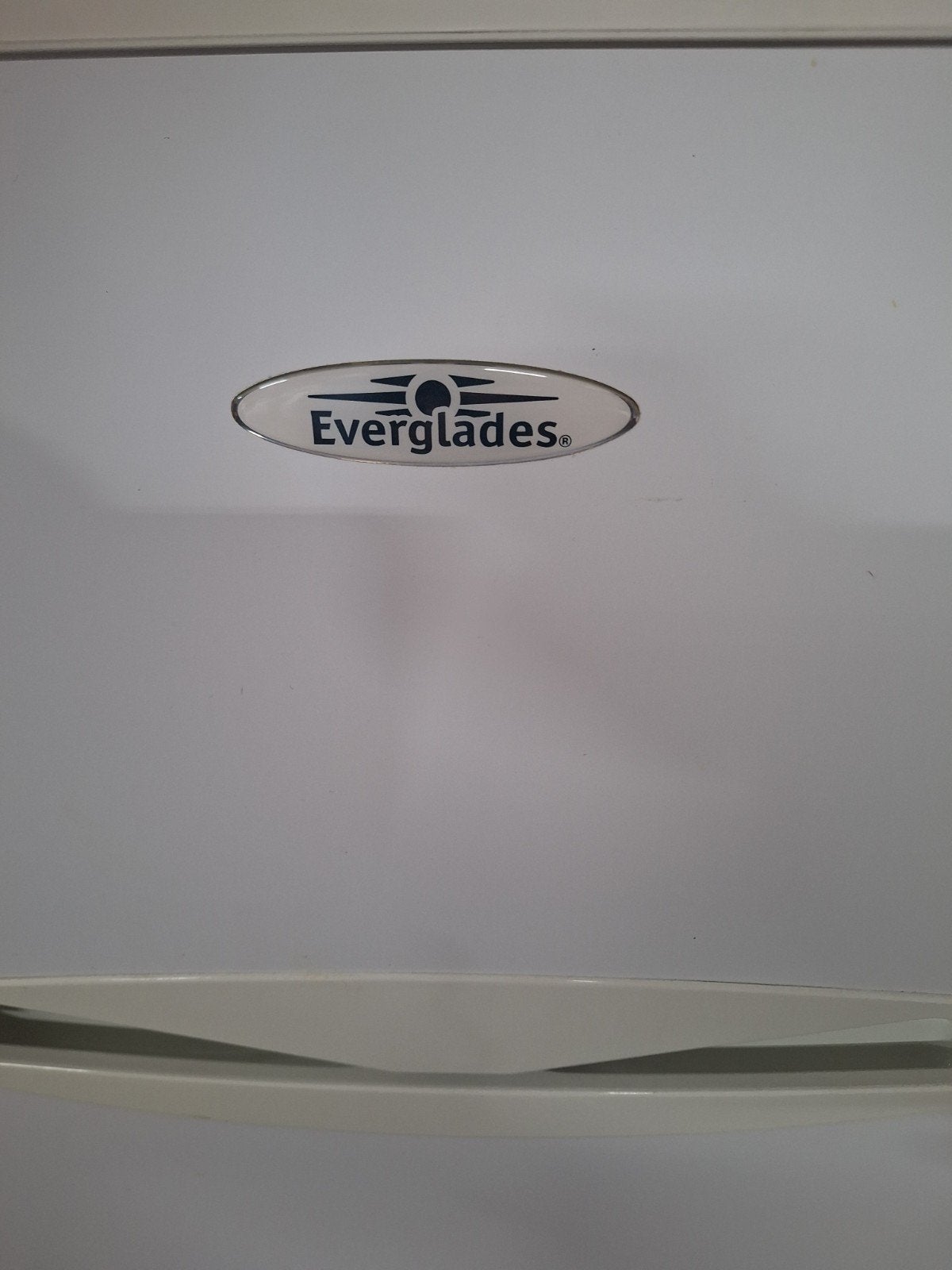 koel/diepvries kastje klein model. EVERGLADES, Minder dan 75 liter, Ophalen, Met vriesvak, Minder dan 85 cm