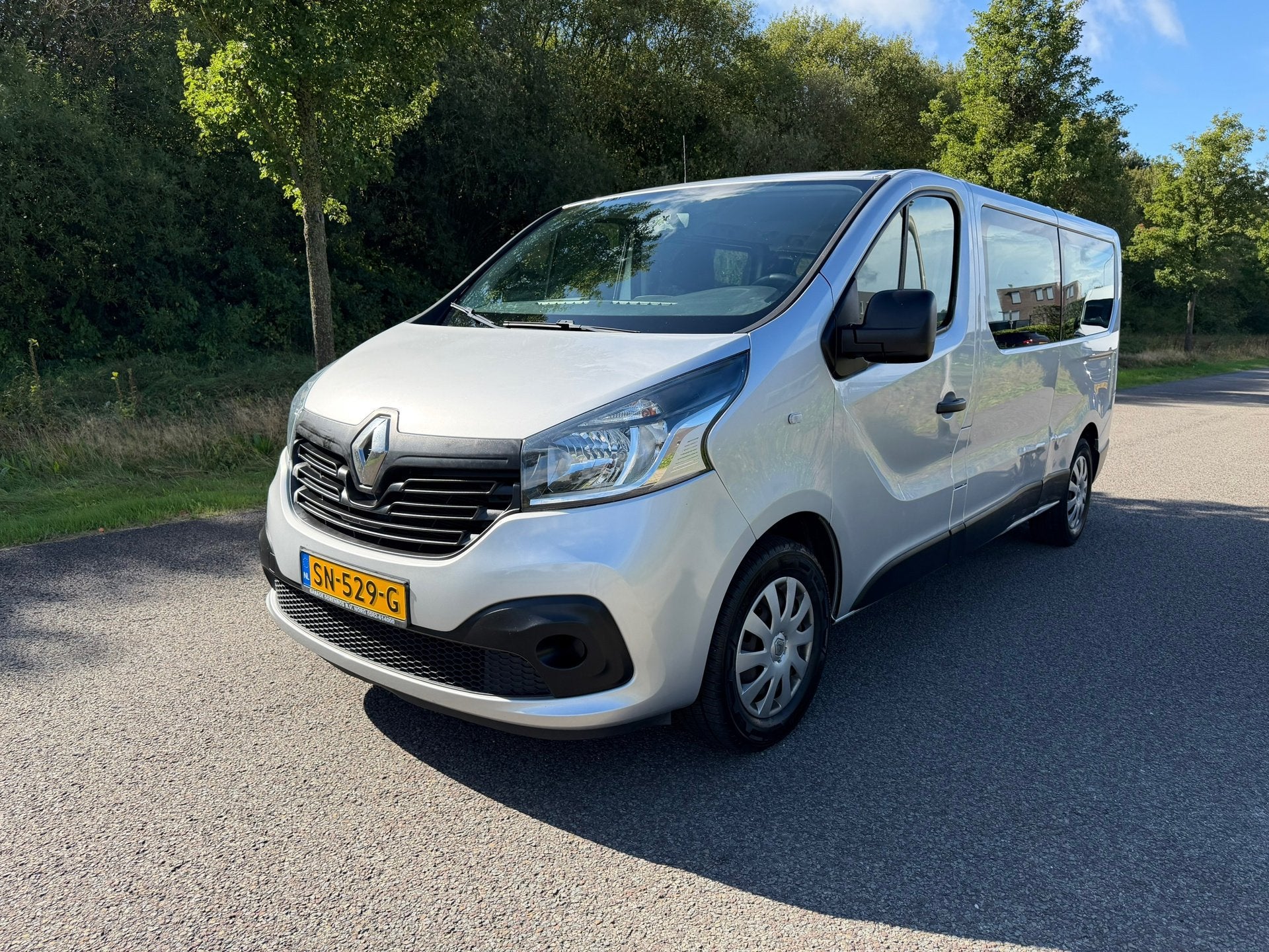 Renault Trafic Passenger 1.6 dCi Grand Authentique Energy, Auto's, Voorwielaandrijving, Gebruikt, 2000 kg, Origineel Nederlands