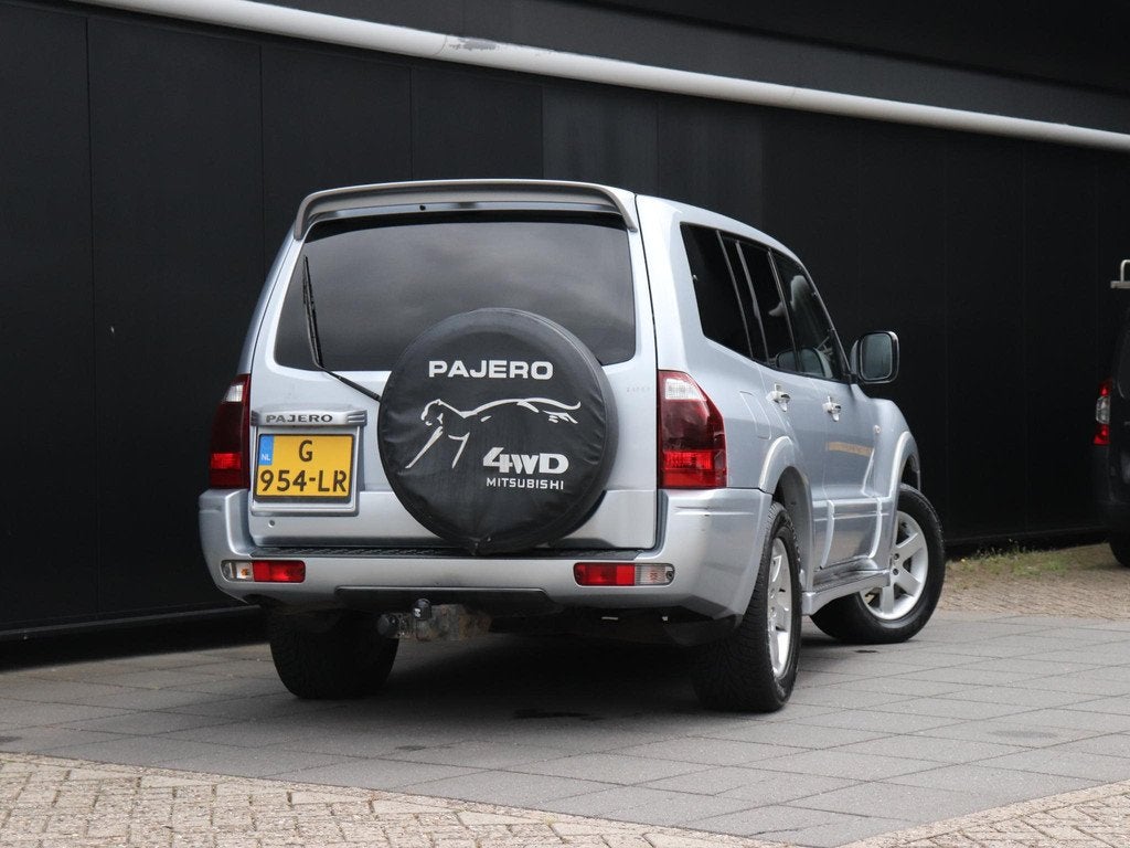Mitsubishi Pajero 3.2 Di-D GLX Long Body 7-PERS | AUT. | LED, Auto's, Mitsubishi, Stof, Gebruikt, 4 cilinders, 241 €/maand