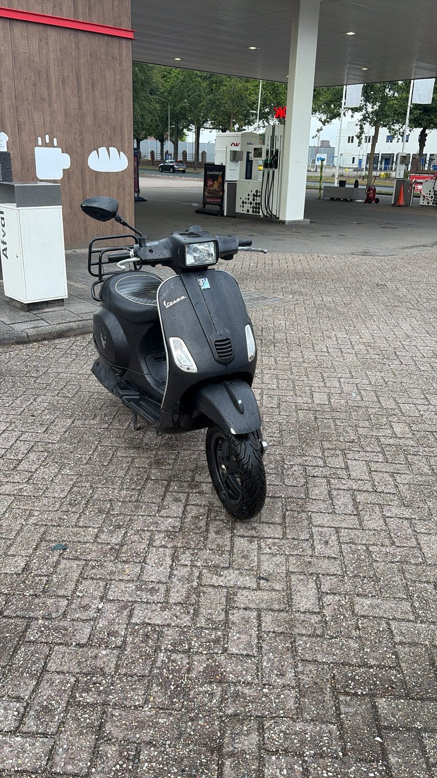 Vespa s50, Fietsen en Brommers, Scooters | Vespa, Ophalen, Zo goed als nieuw, Benzine, Vespa LX