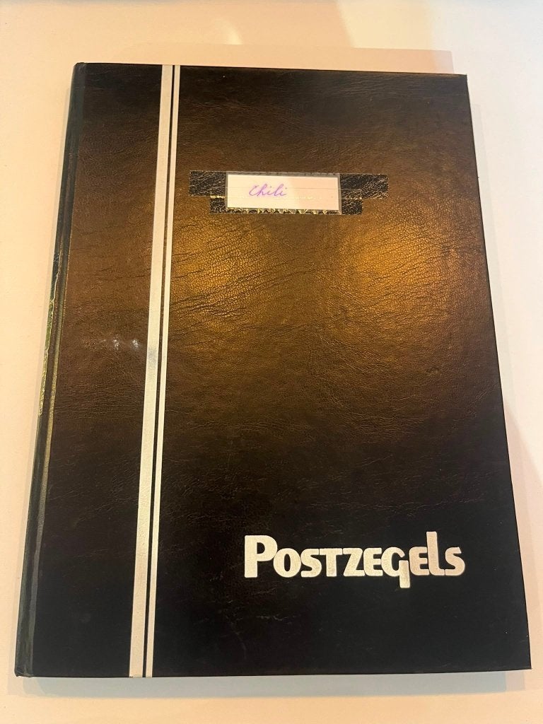 Postzegelalbum Chili, Ophalen of Verzenden, Buitenland