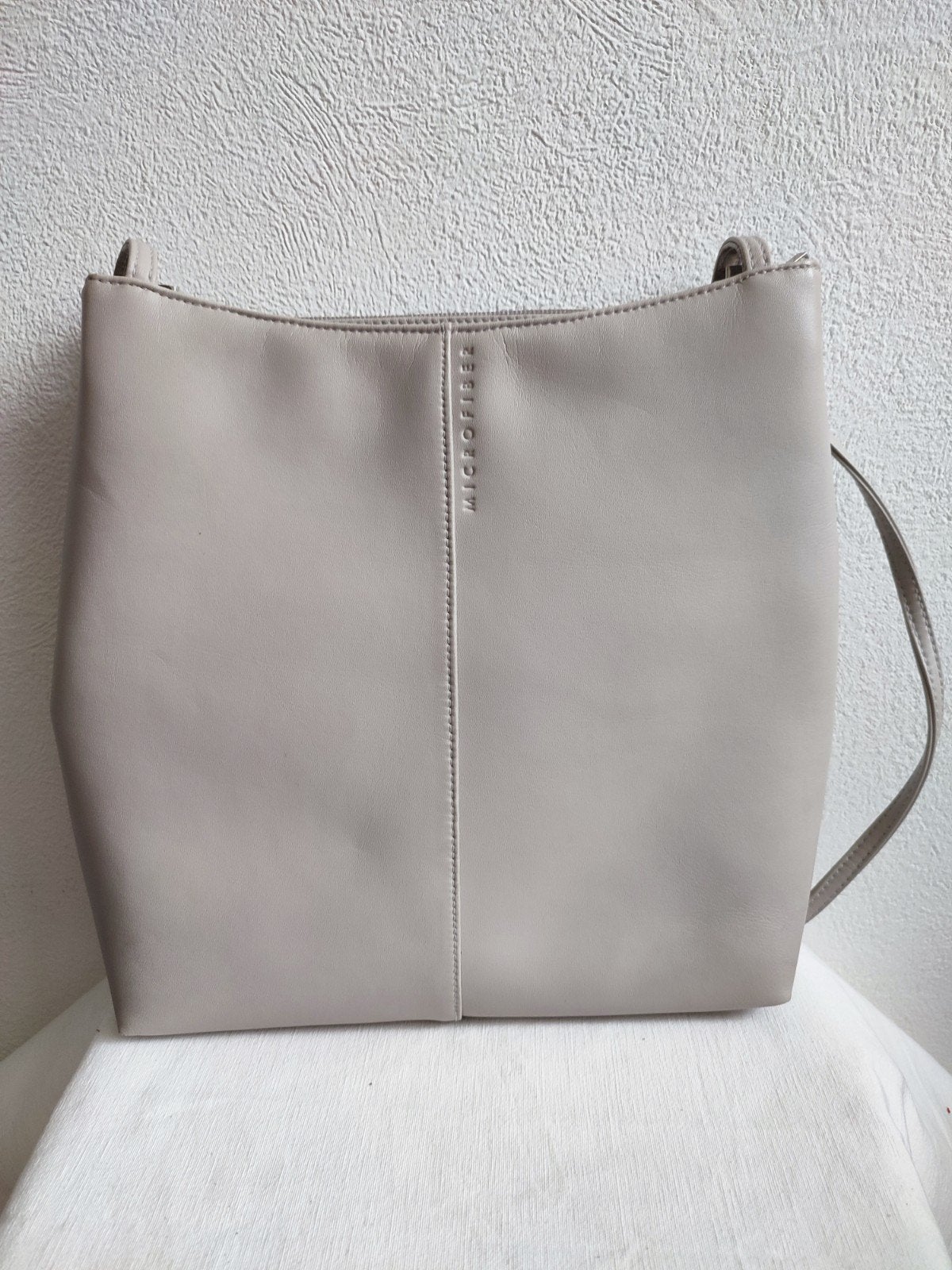 Picard Schoudertas licht grijs ritssluiting microfiber Vegan, Ophalen of Verzenden, Zo goed als nieuw, Grijs, Schoudertasje