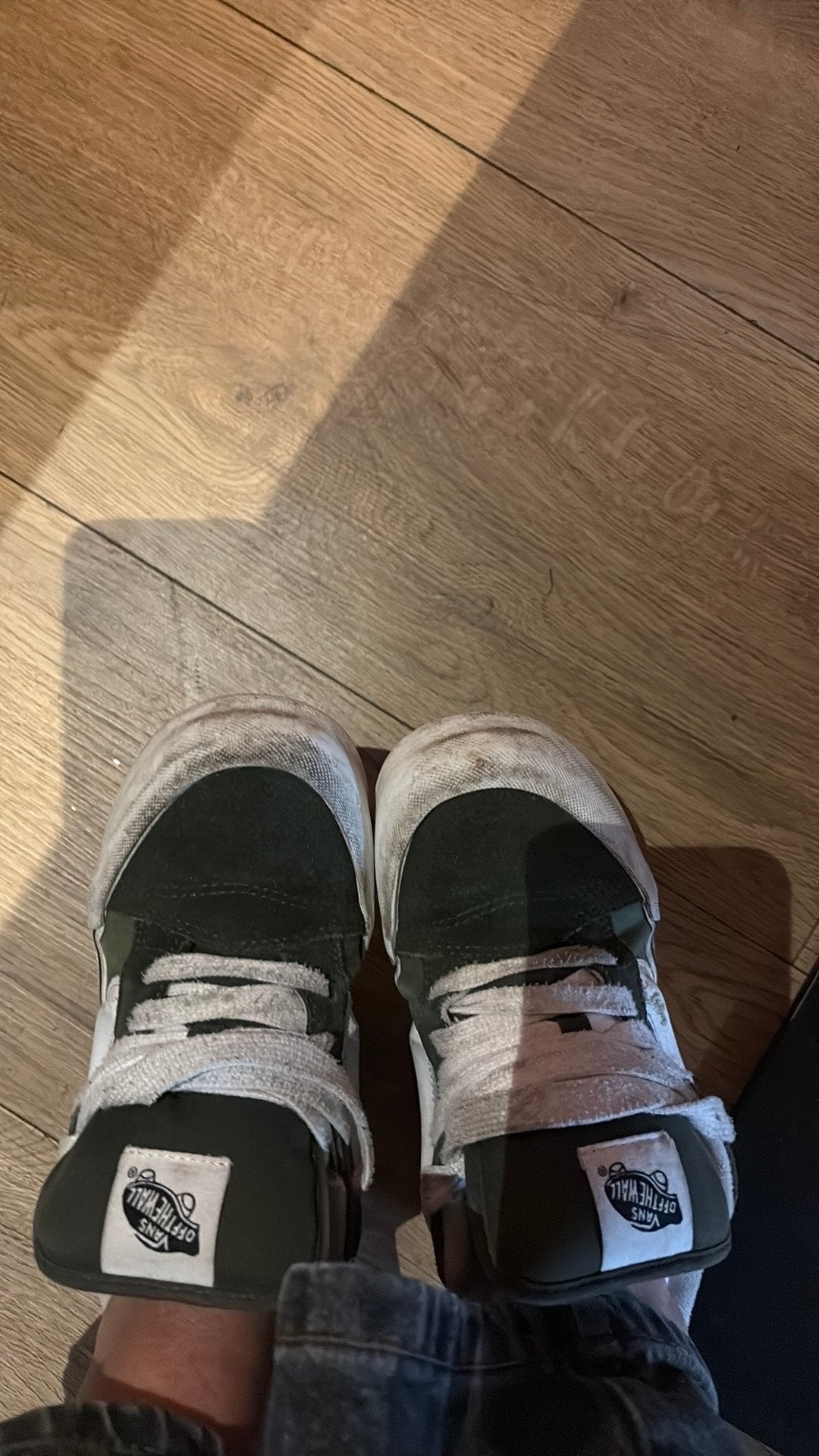 Vieze stink schoenen, Verzenden, Zo goed als nieuw, Sneakers of Gympen