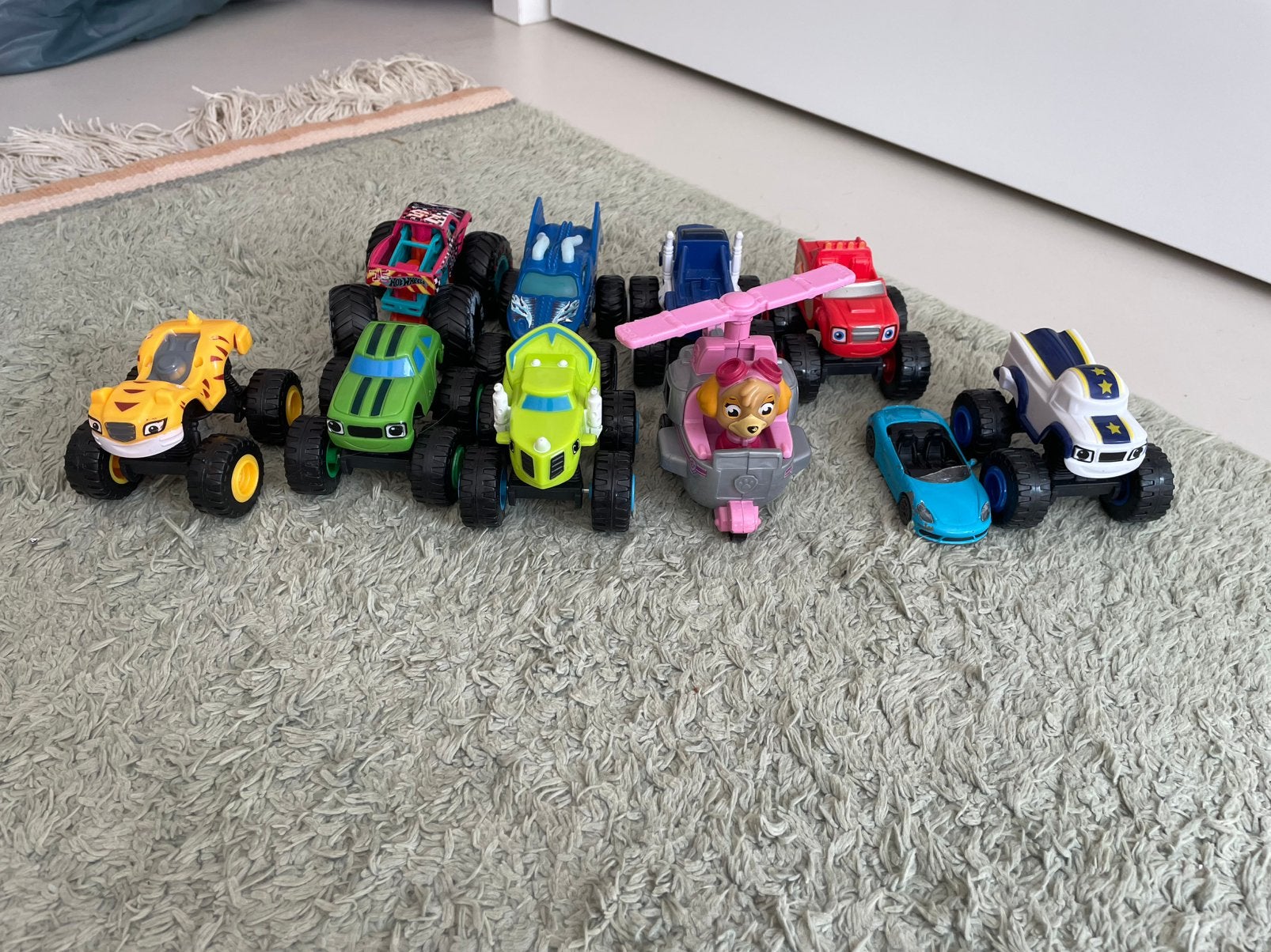 Autos van blaze en pawpatrol, Ophalen, Gebruikt