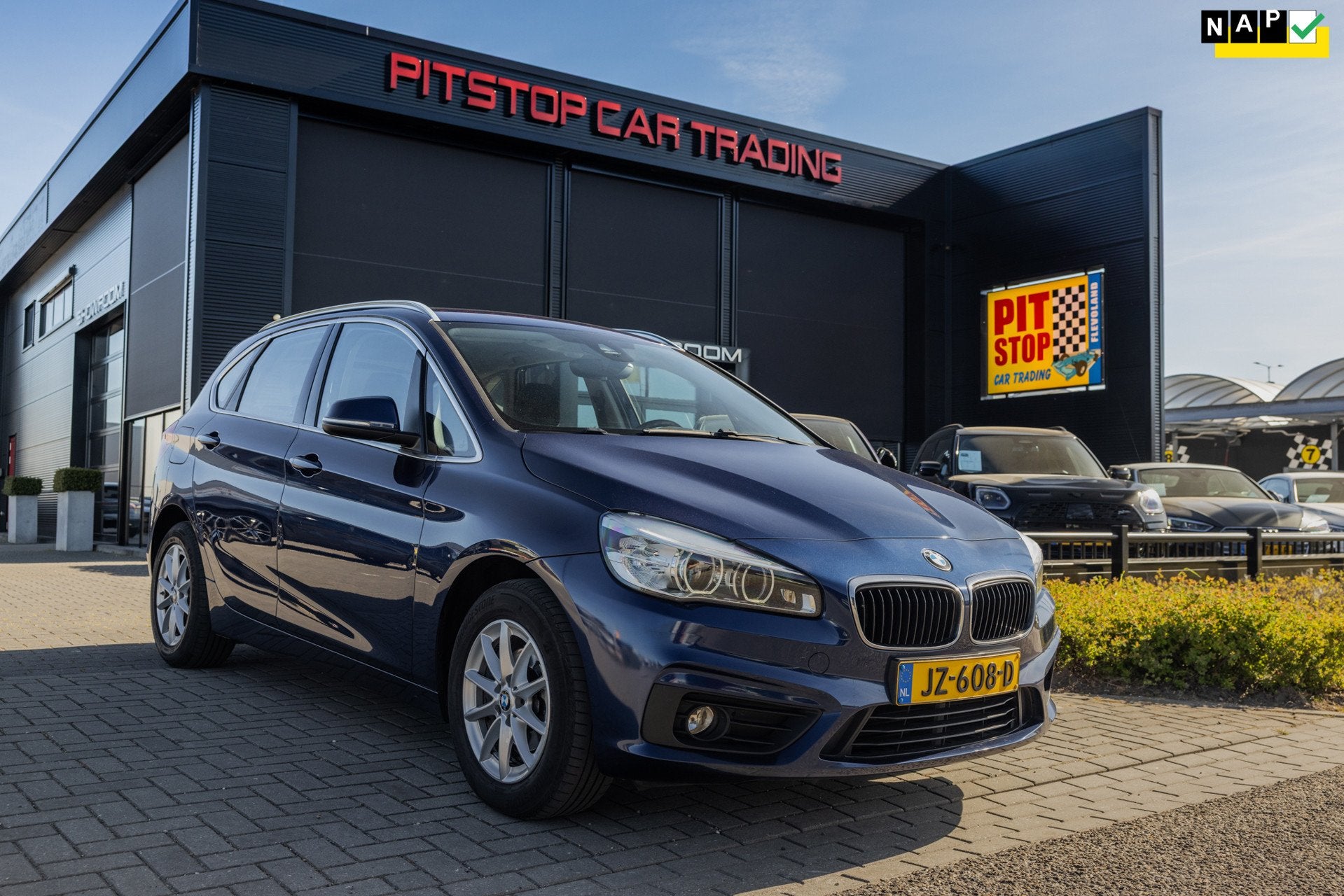 BMW 2-serie Active Tourer 216i Executive NL Auto, LED, Navi,