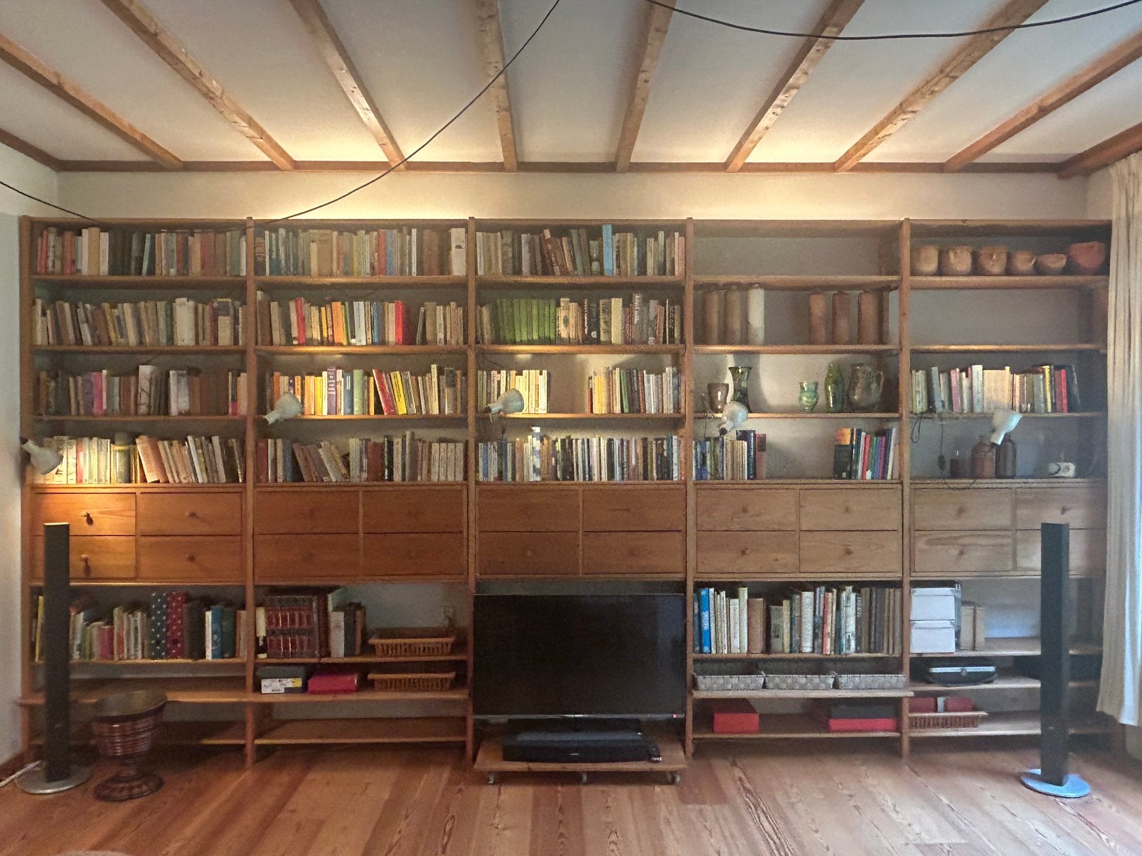 Grote Deense stijl boekenkast met ladeblokken - mid century, Ophalen