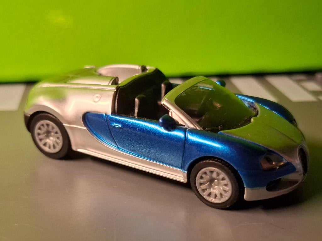 Siku 1353 - Bugatti Veyron 16.4 Grand Sport [zilver] 1/55, Ophalen of Verzenden, Zo goed als nieuw, Auto