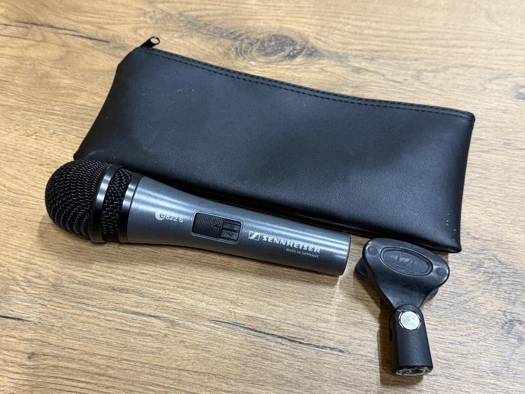 Sennheiser e822S – dynamische zangmicrofoon met schakelaar, Ophalen of Verzenden, Zo goed als nieuw, Zangmicrofoon