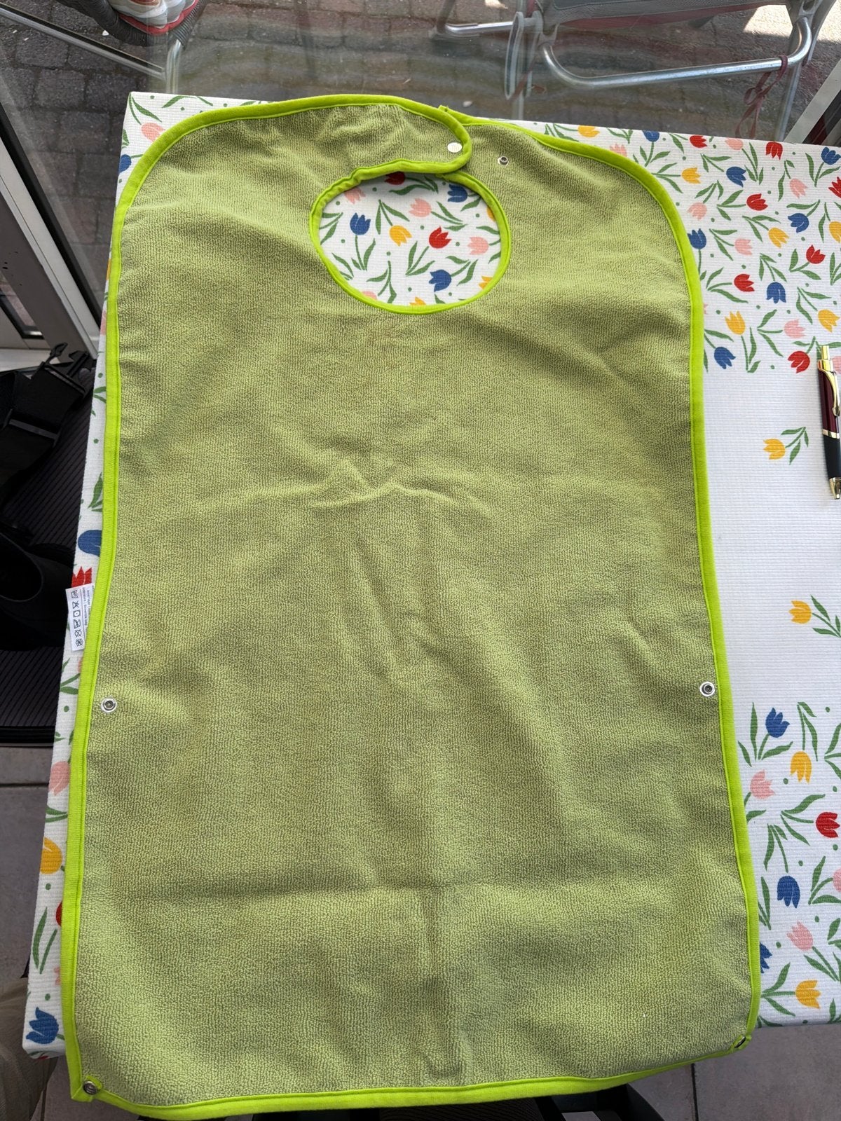 Slabbetje voor volwassenen, 2 stuks, perfecte staat, Ophalen of Verzenden, Zo goed als nieuw