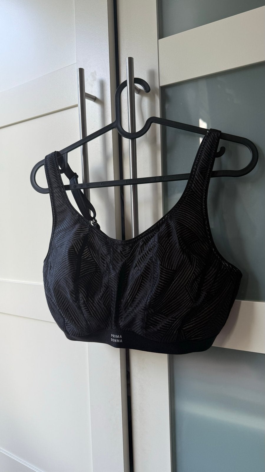 PrimaDonna Zwarte Sport BH - Maat 80D, Ophalen of Verzenden, Zwart, BH