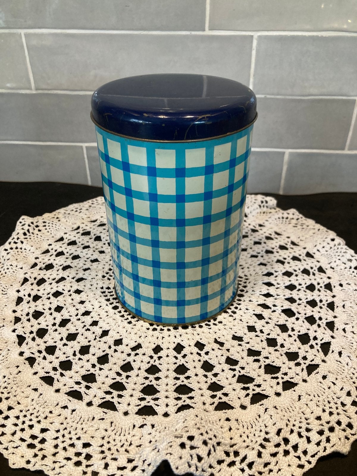 Vintage Tonado voorraadblik blauw geruit (180426), Verzamelen, Ophalen of Verzenden, Gebruikt, Overige