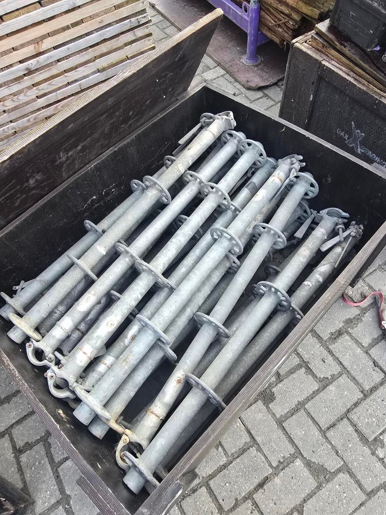 Layher staanders met rozetten - diverse afstanden, Doe-het-zelf en Verbouw, Ophalen of Verzenden, Overige typen, Minder dan 2 meter
